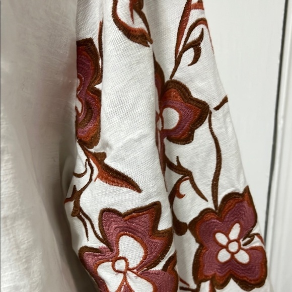 Embroidered White and Brown Women's Top - Picture 5 of 6